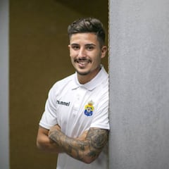 La rodilla le juega una mala pasada a Cedrés: 3-4 meses de baja