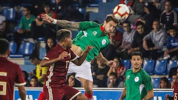 Iñigo Martínez, titular con Euskadi en el amistoso ante Venezuela
