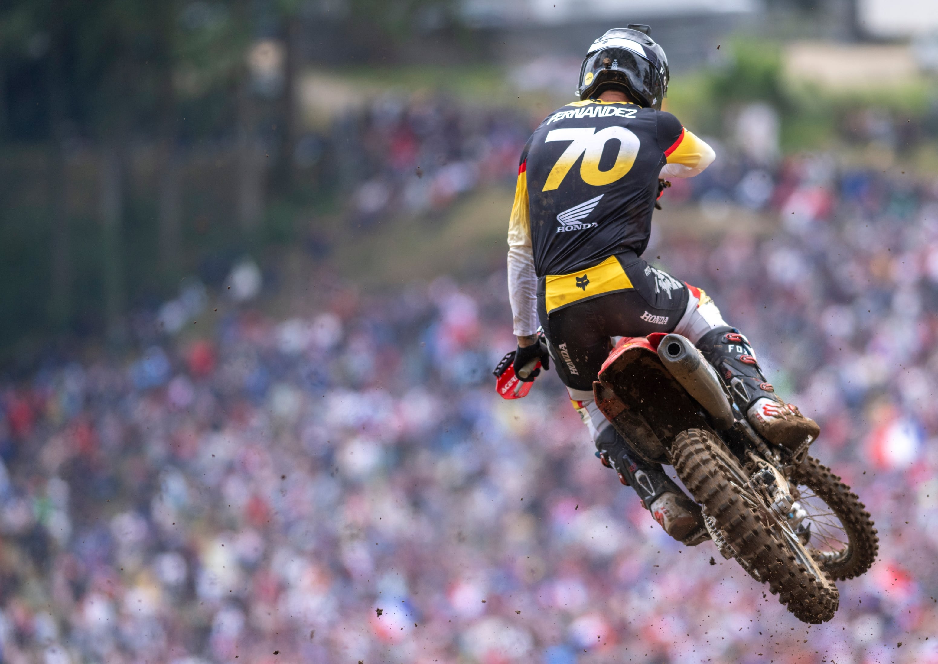 Rubén Fernández, con la Honda en el MXGP de Francia.