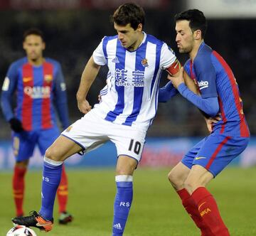 REAL SOCIEDAD - BARCELONA  xabi prieto y busquets