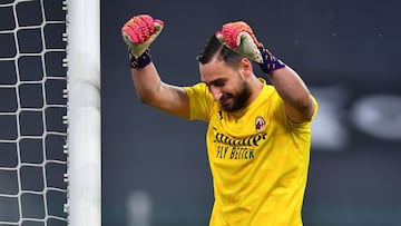 TURIN, ITALY - MAY 09: Gianluigi Donnarumma of A.C. Milan celebrates victory after the Serie A match between Juventus  and AC Milan at  on May 09, 2021 in Turin, Italy. Sporting stadiums around Italy remain under strict restrictions due to the Coronavirus