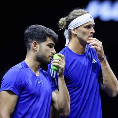 Alcaraz se estrena con derrota junto a Zverev en el dobles