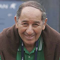 Ex tenista Luis Ayala será homenajeado por el Gobierno