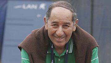 Ex tenista Luis Ayala será homenajeado por el Gobierno