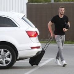 De Gea llegó a Manchester; Van Gaal lo recibió como a uno más