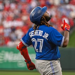 How many MLB Opening Day 2023 players were born outside the United States