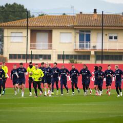 El Girona afronta 16 días de puerta grande o enfermería
