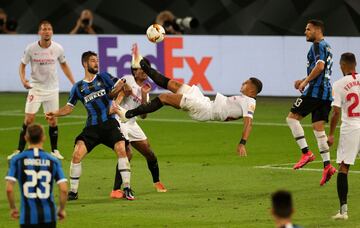 21 de agosto de 2020 en Colonia, Alemania. Los sevillistas remontaron el 0-1 inicial y acabaron ganando 3-2 al Inter. El gol de la victoria fue una chilena de Diego Carlos.