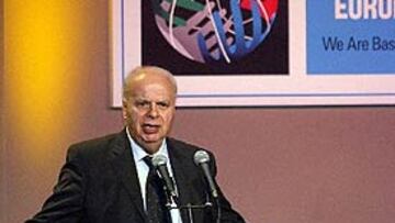<b>EUROBASKET 2005. </b>El presidente de FIBA Europa George Vassilakopoulos ha presidido el sorteo en Belgrado.