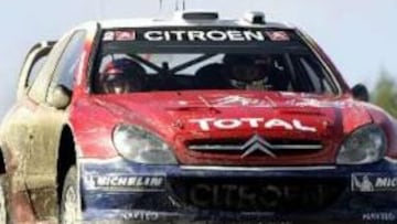 <B>PODRÍA SER CAMPEÓN.</B> Loeb ha iniciado el rally cumpliendo uno de los requisitos para alzarse con el título, el otro depende de las diferencias respecto a sus perseguidores.