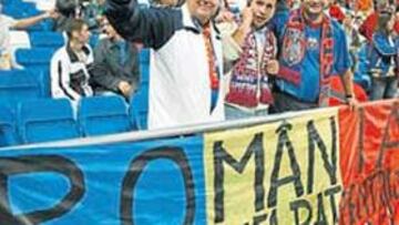 <b>GRAN AMBIENTE</b> El Bernabéu convertido en un Little Bucarest.