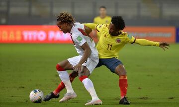 La Selección Colombia derrotó 0-3 a Perú en el estadio Nacional de Lima, por la séptima jornada de las Eliminatorias Sudamericanas.