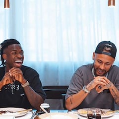 Vinicius se rinde ante Neymar: “Nunca abandones tus sueños”