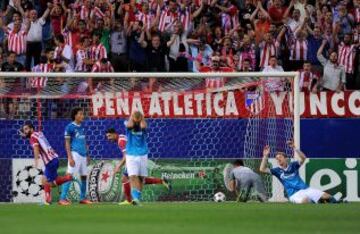 Arda Turan marca el 2-1.