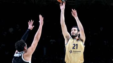 BOLOGNA, ITALY - FEBRUARY 09: Alex Abrines, #21 of FC Barcelona in action during the 2022-23 Turkish Airlines EuroLeague Regular Season Round 24 game between Virtus Segafredo Bologna and FC Barcelona at Virtus Segafredo Arena on February 09, 2023 in Bologna, Italy. (Photo by Luca Sgamellotti/Euroleague Basketball via Getty Images)