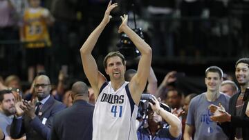 DALLAS, TX - MARCH 07: Dirk Nowitzki #41 of the Dallas Mavericks celebrates after scoring his 30,000 career point in the second quarter against the Los Angeles Lakers at American Airlines Center on March 7, 2017 in Dallas, Texas. NOTE TO USER: User expressly acknowledges and agrees that, by downloading and/or using this photograph, user is consenting to the terms and conditions of the Getty Images License Agreement. Ronald Martinez/Getty Images/AFP
== FOR NEWSPAPERS, INTERNET, TELCOS & TELEVISION USE ONLY ==