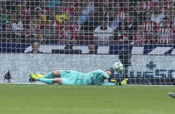 Oblak le paró a Benzema la mejor ocasión del partido.