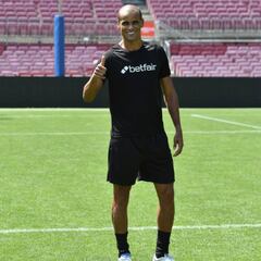 Rivaldo: "Los culés no criticarán a Messi si se queda en el Barcelona porque lo adoran"