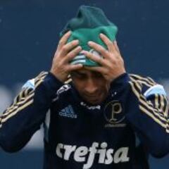 "Los dirigentes de Palmeiras mienten, no me querían"