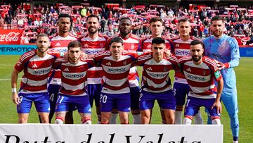 Once del Granada ante el Sporting.