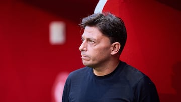 Angel Villacampa head coach of America during the 12th round match between Toluca and America as part of the Liga BBVA MX Femenil, Torneo Apertura 2025 at Nemesio Diez Stadium, on September 22, 2025 in Toluca, Estadio de Mexico, Mexico.