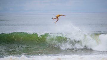 PUNTA ROCA, LA LIBERTAD, EL SALVADOR - JUNE 9: Two-time WSL Champion John John Florence of Hawaii surfs in Heat 2 of the Semifinals at the Surf City El Salvador Pro on June 9, 2024 at Punta Roca, La Libertad, El Salvador. (Photo by Aaron Hughes/World Surf League)
