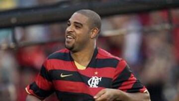 Adriano: "Sólo era feliz cuando bebía"