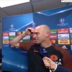 ¡Genial reacción de Caballero al ver por TV lo que pitó Mateu!