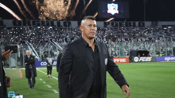 Futbol, Colo Colo vs Fortaleza.
Fase de grupos, Copa Libertadores 2025.
El entrenador de Colo Colo Jorge Almiron, es fotografiado durante el partido de copa libertadores por el grupo E contra Fortaleza disputado en el estadio Monumental en Santiago, Chile.
10/04/2024
Felipe Zanca/Photosport
Football, Colo Colo vs Fortaleza.
Group stage, Copa Libertadores 2025.
Colo ColoÕs head coach Jorge Almiron is pictured during the copa libertadores match for group E against Fortaleza at the Monumental stadium in Santiago, Chile.
10/04/2024
Felipe Zanca/Photosport