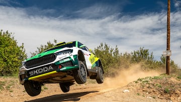 'Cohete' Suárez, con el Skoda en Lorca.