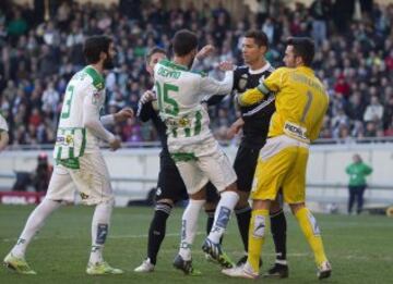 Cristiano Ronaldo acabó expulsado con tarjeta roja directa tras agredir al jugador del Córdoba, Edimar.