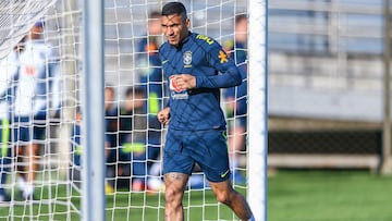 Allan to start for Brazil against Paraguay