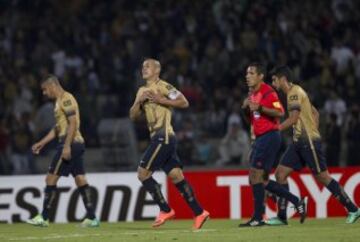 Imágenes del partido Pumas vs Emelec en la Copa Libertadores