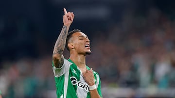 Antony, con el Betis.