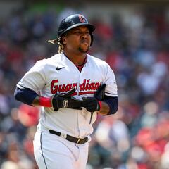 MLB reduce suspensión a José Ramírez tras pelea con Tim Anderson