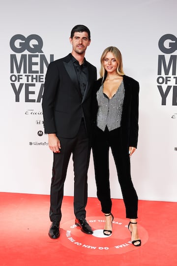 El portero del Real Madrid, Thibaut Courtois y su pareja, Mishel Gerzig, en la gala de premios GQ Hombres del Año 2023.