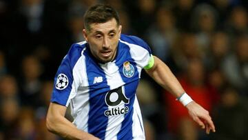 Héctor Herrera con el Oporto.