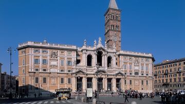 Vista de la Iglesia Santa María la Mayor de Roma, donde será enterado el Papa Francisco.