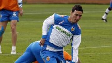 <b>UNO MÁS. </b>Aduriz está ya recuperado, pese al derrame que arrastra en la pierna izquierda.