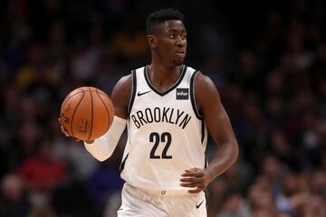 LeVert, el notable escolta de Cleveland Cavaliers, reconoci l mismo que su traspaso de Brooklyn Nets a Indiana Pacers dentro de la operacin James Harden le pudo salvar la vida. En la revisin mdica obligatoria tras el cambio de equipo, y aunque l se encontraba bien al 100% se le detect un quiste en el ri?n izquierdo que acab siendo maligno, un carcinoma que fue detectado a tiempo gracias a una revisin protocolaria. 