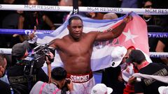 LAS VEGAS, NEVADA - OCTOBER 09:  Frank Sanchez celebrates his unanimous-decision victory over Efe Ajagba in their heavyweight bout at T-Mobile Arena on October 9, 2021 in Las Vegas, Nevada.  (Photo by Ethan Miller/Getty Images)