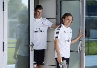En 2014 se reencontraría con Gareth Bale, excompañero en el Tottenham, al que ayudaría a integrarse en el Real Madrid. 