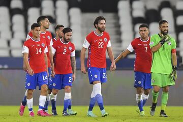 Bravo, Vidal y Messi: las postales del debut de la Roja