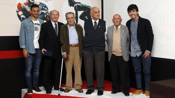 José García Concejo, con chaleco y corbata, ha fallecido este martes.