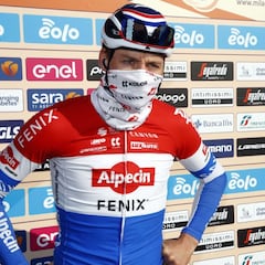 Van der Poel y Alaphilippe, cara a cara en la antesala de Flandes