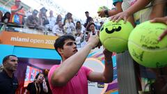 El jugador español, tras superar a Lajovic, se mide con el estadounidense en los octavos de final del Miami Open. En As.com, amplia cobertura.