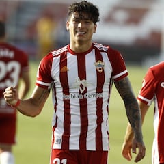 El Almería prefiere efectivo a efectivos