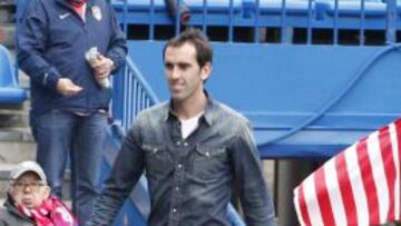 El Chelsea piensa en Diego Godín para sustituir a Terry