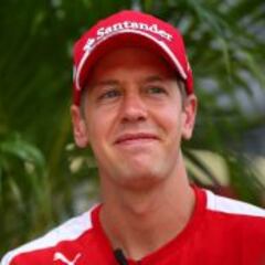 Vettel defiende la maniobra de Rossi: "Creo que hizo lo correcto"