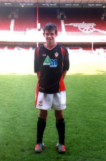 Bale's early development came at Southampton, in the youth ranks before progressing to the first team.